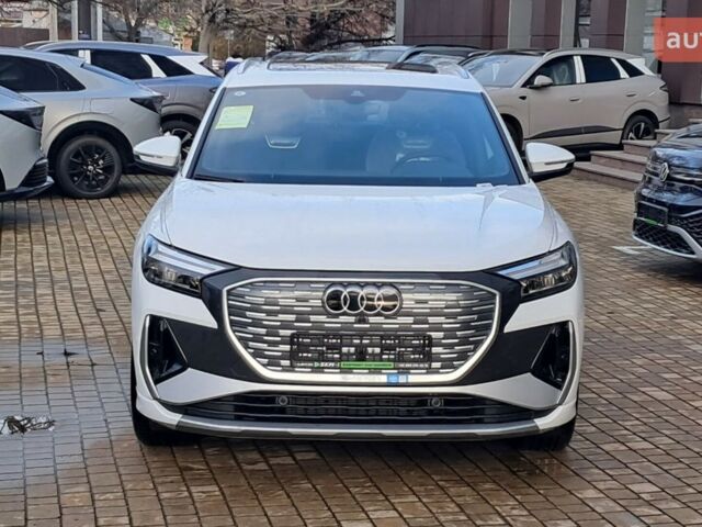 купить новое авто Ауди Q4 e-tron 2025 года от официального дилера Макс Ауди фото