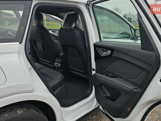 купить новое авто Ауди Q4 e-tron 2025 года от официального дилера Максим Путрівка Ауди фото