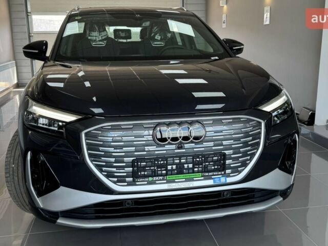 купить новое авто Ауди Q4 e-tron 2025 года от официального дилера Макс Ауди фото