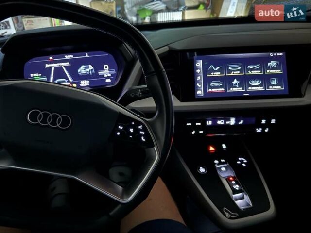 Сірий Ауді Q4 e-tron, об'ємом двигуна 0 л та пробігом 70 тис. км за 22700 $, фото 9 на Automoto.ua