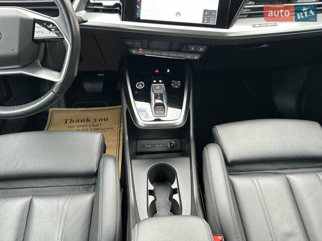 Сірий Ауді Q4 e-tron, об'ємом двигуна 0 л та пробігом 130 тис. км за 26900 $, фото 18 на Automoto.ua