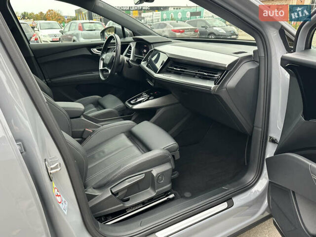 Сірий Ауді Q4 e-tron, об'ємом двигуна 0 л та пробігом 130 тис. км за 26900 $, фото 25 на Automoto.ua