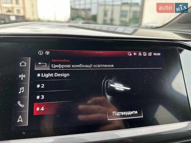 Серый Ауди Q4 e-tron, объемом двигателя 0 л и пробегом 45 тыс. км за 33850 $, фото 43 на Automoto.ua