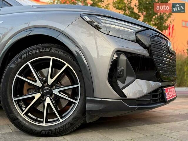 Сірий Ауді Q4 e-tron, об'ємом двигуна 0 л та пробігом 45 тис. км за 36200 $, фото 6 на Automoto.ua