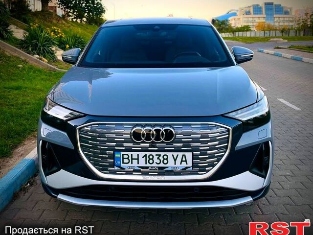 Сірий Ауді Q4 e-tron, об'ємом двигуна 0 л та пробігом 34 тис. км за 39500 $, фото 3 на Automoto.ua
