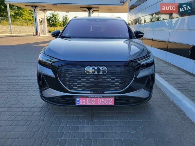 Сірий Ауді Q4 e-tron, об'ємом двигуна 0 л та пробігом 42 тис. км за 34500 $, фото 1 на Automoto.ua