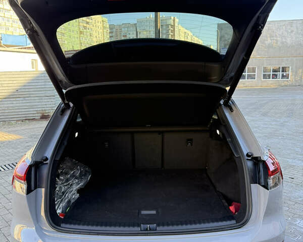 Серый Ауди Q4 e-tron, объемом двигателя 0 л и пробегом 110 тыс. км за 29800 $, фото 41 на Automoto.ua