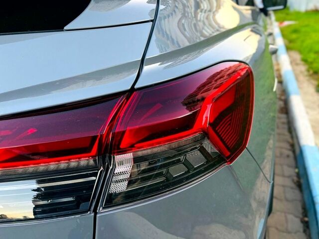 Сірий Ауді Q4 e-tron, об'ємом двигуна 0 л та пробігом 34 тис. км за 39500 $, фото 4 на Automoto.ua