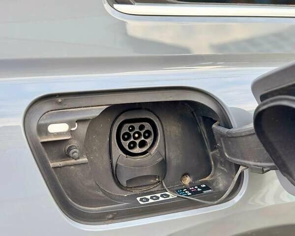 Сірий Ауді Q4 e-tron, об'ємом двигуна 0 л та пробігом 44 тис. км за 25300 $, фото 32 на Automoto.ua