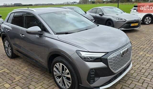 Серый Ауди Q4 e-tron, объемом двигателя 0 л и пробегом 129 тыс. км за 24532 $, фото 6 на Automoto.ua
