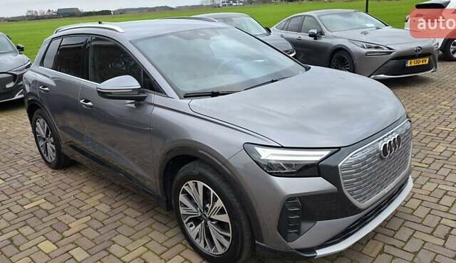Серый Ауди Q4 e-tron, объемом двигателя 0 л и пробегом 129 тыс. км за 24532 $, фото 5 на Automoto.ua