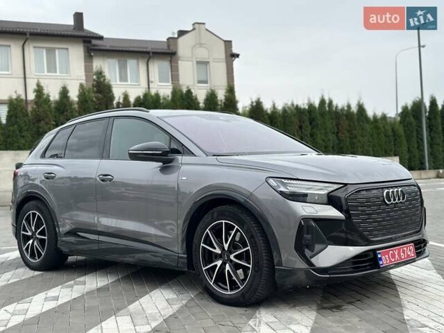 Серый Ауди Q4 e-tron, объемом двигателя 0 л и пробегом 45 тыс. км за 33850 $, фото 6 на Automoto.ua