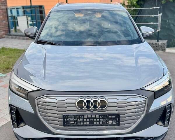 Сірий Ауді Q4 e-tron, об'ємом двигуна 0 л та пробігом 44 тис. км за 25300 $, фото 36 на Automoto.ua