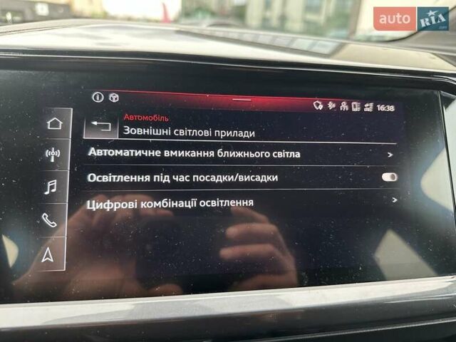 Серый Ауди Q4 e-tron, объемом двигателя 0 л и пробегом 45 тыс. км за 33850 $, фото 39 на Automoto.ua