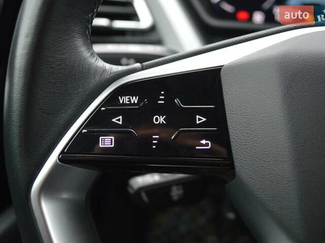 Серый Ауди Q4 e-tron, объемом двигателя 0 л и пробегом 22 тыс. км за 29999 $, фото 19 на Automoto.ua