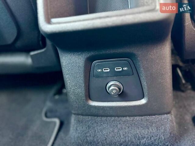 Сірий Ауді Q4 e-tron, об'ємом двигуна 0 л та пробігом 44 тис. км за 25300 $, фото 31 на Automoto.ua