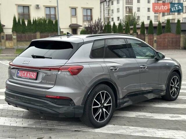 Серый Ауди Q4 e-tron, объемом двигателя 0 л и пробегом 45 тыс. км за 33850 $, фото 14 на Automoto.ua