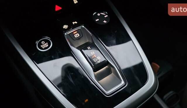 Серый Ауди Q4 e-tron, объемом двигателя 0 л и пробегом 129 тыс. км за 24532 $, фото 31 на Automoto.ua