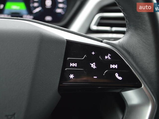 Серый Ауди Q4 e-tron, объемом двигателя 0 л и пробегом 22 тыс. км за 29999 $, фото 21 на Automoto.ua