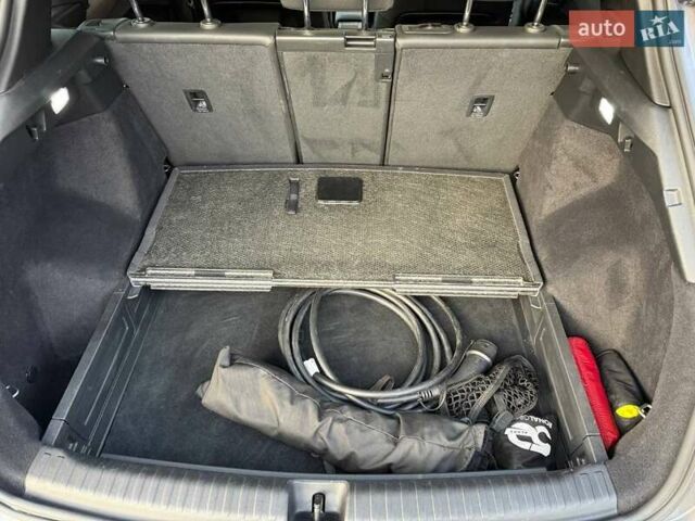 Сірий Ауді Q4 e-tron, об'ємом двигуна 0 л та пробігом 45 тис. км за 36200 $, фото 21 на Automoto.ua