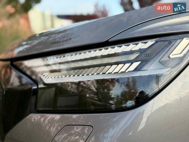 Сірий Ауді Q4 e-tron, об'ємом двигуна 0 л та пробігом 45 тис. км за 36200 $, фото 14 на Automoto.ua