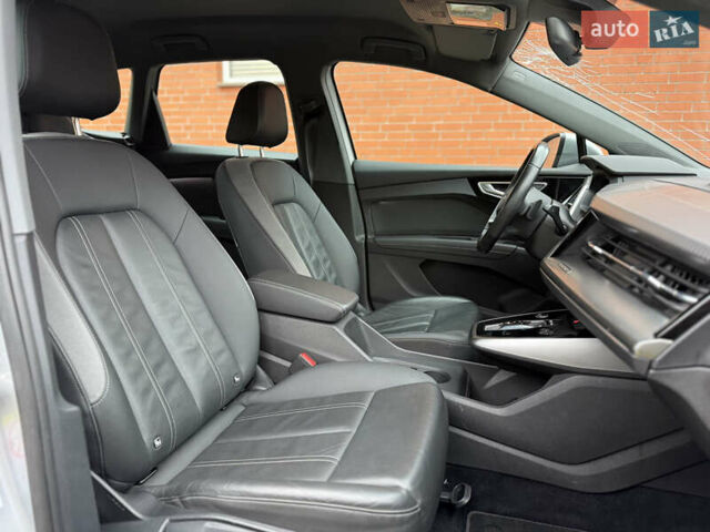 Серый Ауди Q4 e-tron, объемом двигателя 0 л и пробегом 50 тыс. км за 16900 $, фото 33 на Automoto.ua