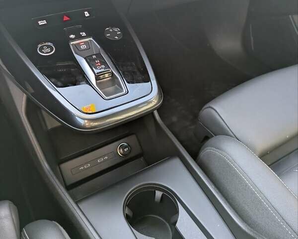 Ауди Q4 e-tron 2023 в Львове на Automoto.ua Серый Ауди Q4 e-tron, объемом двигателя 0 л и пробегом 68 тыс. км за 33800 $, фото 17 на Automoto.ua