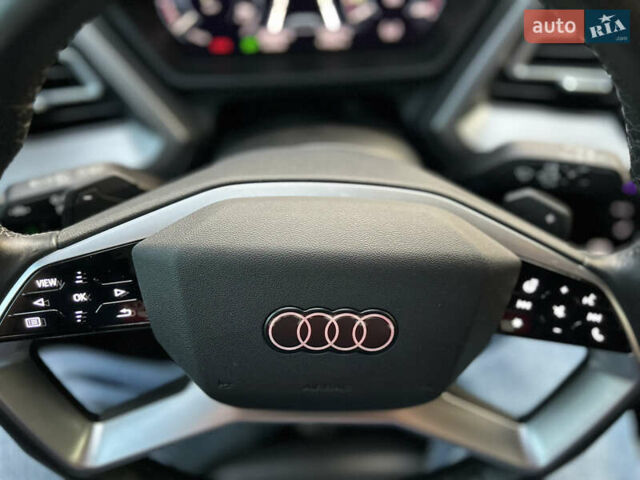 Сірий Ауді Q4 e-tron, об'ємом двигуна 0 л та пробігом 20 тис. км за 28800 $, фото 27 на Automoto.ua