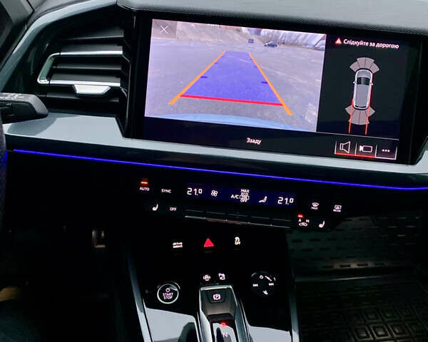 Сірий Ауді Q4 e-tron, об'ємом двигуна 0 л та пробігом 41 тис. км за 33900 $, фото 17 на Automoto.ua