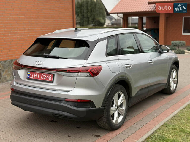 Серый Ауди Q4 e-tron, объемом двигателя 0 л и пробегом 50 тыс. км за 16900 $, фото 4 на Automoto.ua