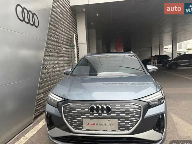 Сірий Ауді Q4 e-tron, об'ємом двигуна 0 л та пробігом 9 тис. км за 27500 $, фото 1 на Automoto.ua