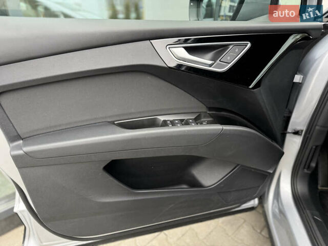 Сірий Ауді Q4 e-tron, об'ємом двигуна 0 л та пробігом 25 тис. км за 29790 $, фото 15 на Automoto.ua