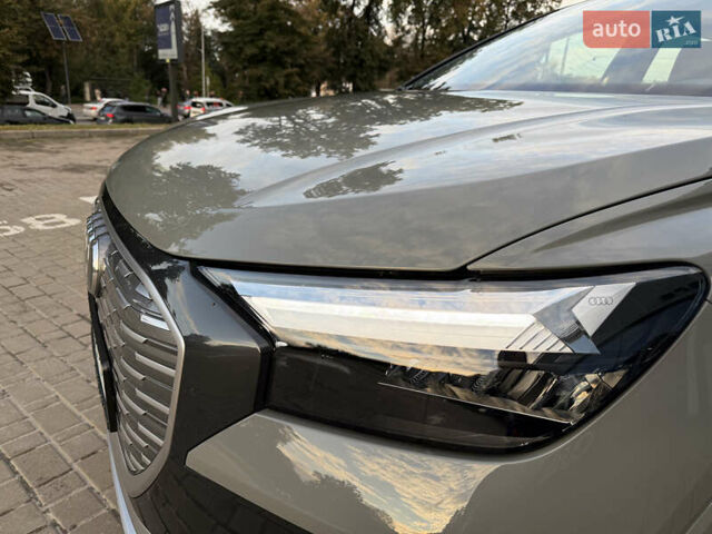 Сірий Ауді Q4 e-tron, об'ємом двигуна 0 л та пробігом 11 тис. км за 30000 $, фото 15 на Automoto.ua
