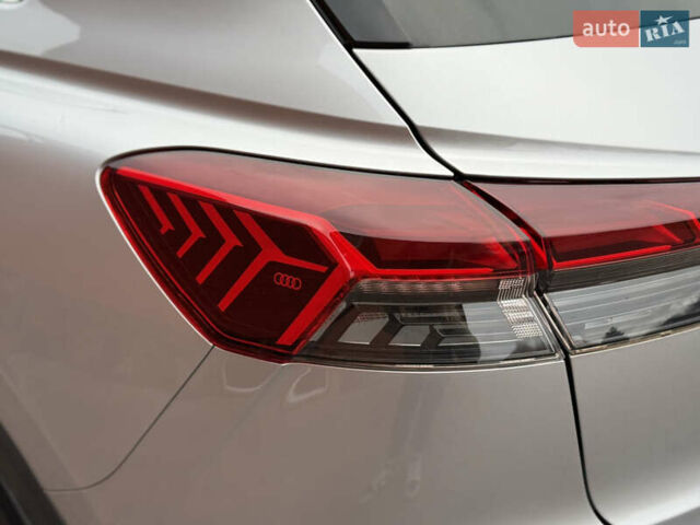 Серый Ауди Q4 e-tron, объемом двигателя 0 л и пробегом 50 тыс. км за 16900 $, фото 16 на Automoto.ua