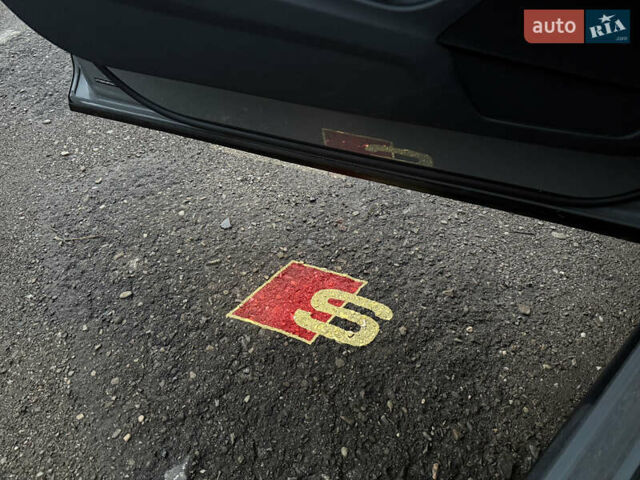 Сірий Ауді Q4 e-tron, об'ємом двигуна 0 л та пробігом 11 тис. км за 30000 $, фото 35 на Automoto.ua