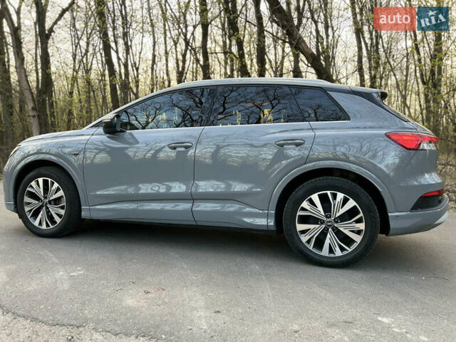 Сірий Ауді Q4 e-tron, об'ємом двигуна 0 л та пробігом 20 тис. км за 28800 $, фото 21 на Automoto.ua