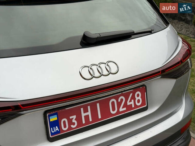 Серый Ауди Q4 e-tron, объемом двигателя 0 л и пробегом 50 тыс. км за 16900 $, фото 12 на Automoto.ua