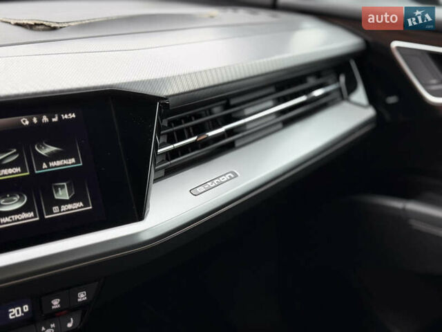 Серый Ауди Q4 e-tron, объемом двигателя 0 л и пробегом 50 тыс. км за 16900 $, фото 49 на Automoto.ua