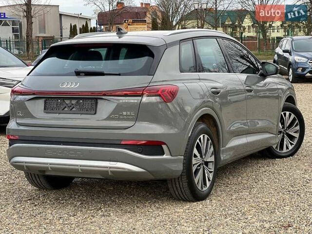 Серый Ауди Q4 e-tron, объемом двигателя 0 л и пробегом 16 тыс. км за 26999 $, фото 4 на Automoto.ua