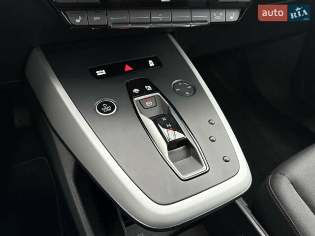 Сірий Ауді Q4 e-tron, об'ємом двигуна 0 л та пробігом 25 тис. км за 29790 $, фото 41 на Automoto.ua