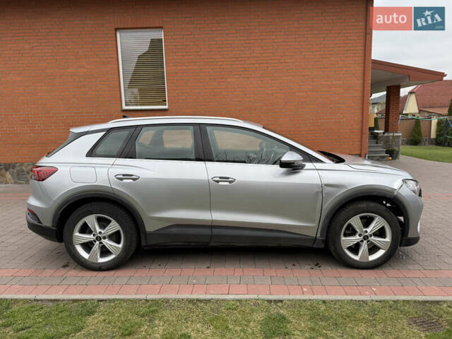Серый Ауди Q4 e-tron, объемом двигателя 0 л и пробегом 50 тыс. км за 16900 $, фото 2 на Automoto.ua