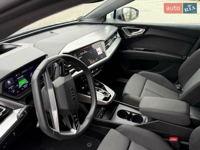 Серый Ауди Q4 e-tron, объемом двигателя 0 л и пробегом 58 тыс. км за 29627 $, фото 6 на Automoto.ua