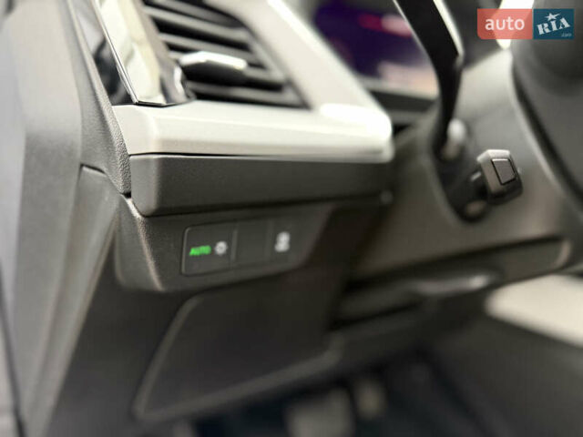 Сірий Ауді Q4 e-tron, об'ємом двигуна 0 л та пробігом 25 тис. км за 29790 $, фото 17 на Automoto.ua