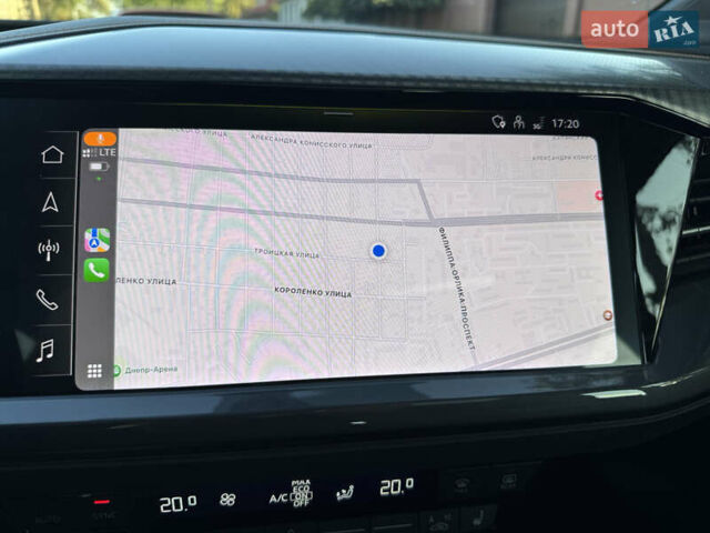 Серый Ауди Q4 e-tron, объемом двигателя 0 л и пробегом 32 тыс. км за 26999 $, фото 18 на Automoto.ua