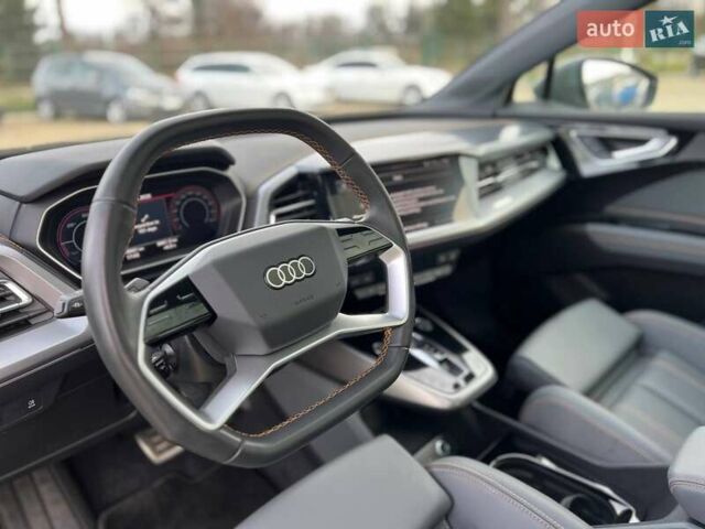 Серый Ауди Q4 e-tron, объемом двигателя 0 л и пробегом 20 тыс. км за 26999 $, фото 26 на Automoto.ua