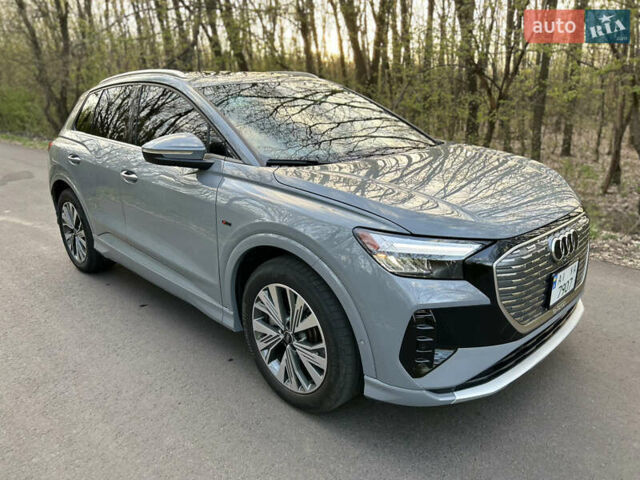 Сірий Ауді Q4 e-tron, об'ємом двигуна 0 л та пробігом 20 тис. км за 28800 $, фото 6 на Automoto.ua