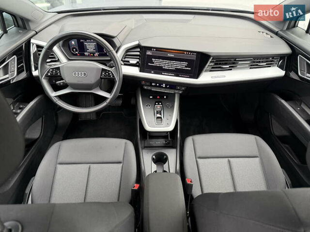 Сірий Ауді Q4 e-tron, об'ємом двигуна 0 л та пробігом 25 тис. км за 29790 $, фото 22 на Automoto.ua