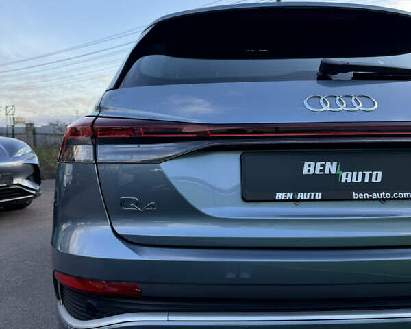 Сірий Ауді Q4 e-tron, об'ємом двигуна 0 л та пробігом 6 тис. км за 29500 $, фото 11 на Automoto.ua