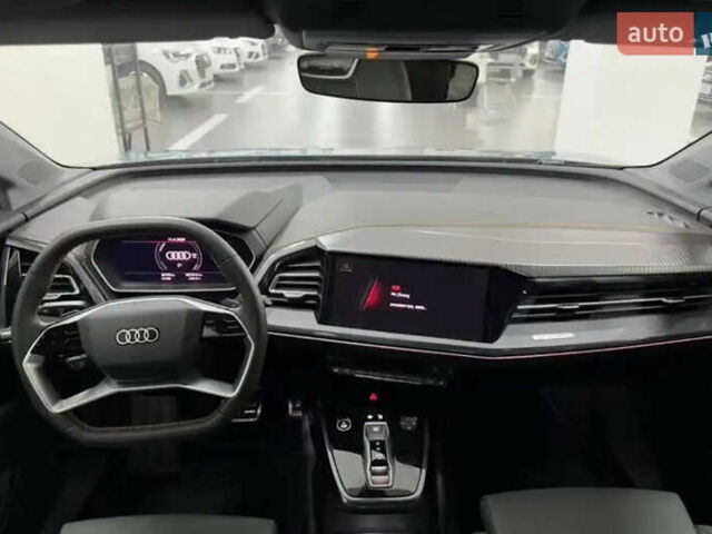 Серый Ауди Q4 e-tron, объемом двигателя 0 л и пробегом 5 тыс. км за 26999 $, фото 5 на Automoto.ua
