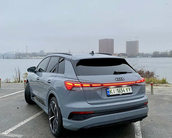 Сірий Ауді Q4 e-tron, об'ємом двигуна 0 л та пробігом 41 тис. км за 33900 $, фото 14 на Automoto.ua